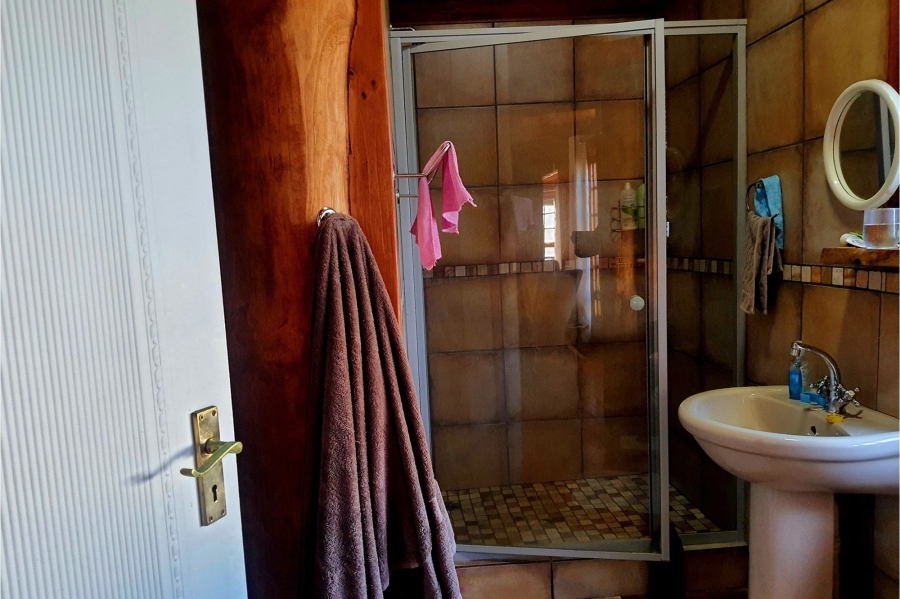 3 Bedroom Property for Sale in Boggomsbaai Western Cape